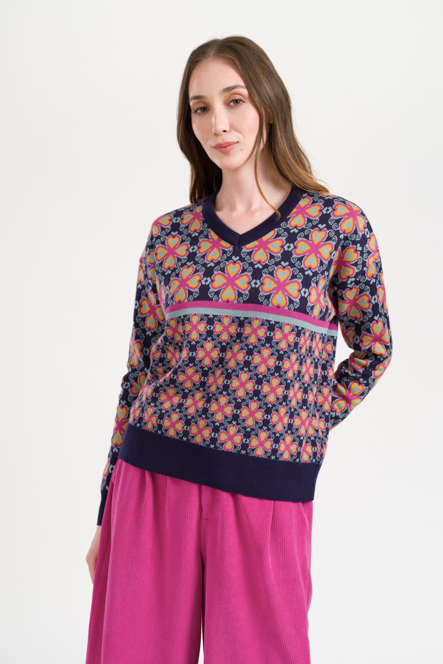 Sweater V-Neck Retro Hearts Knitwear | Navy Peony