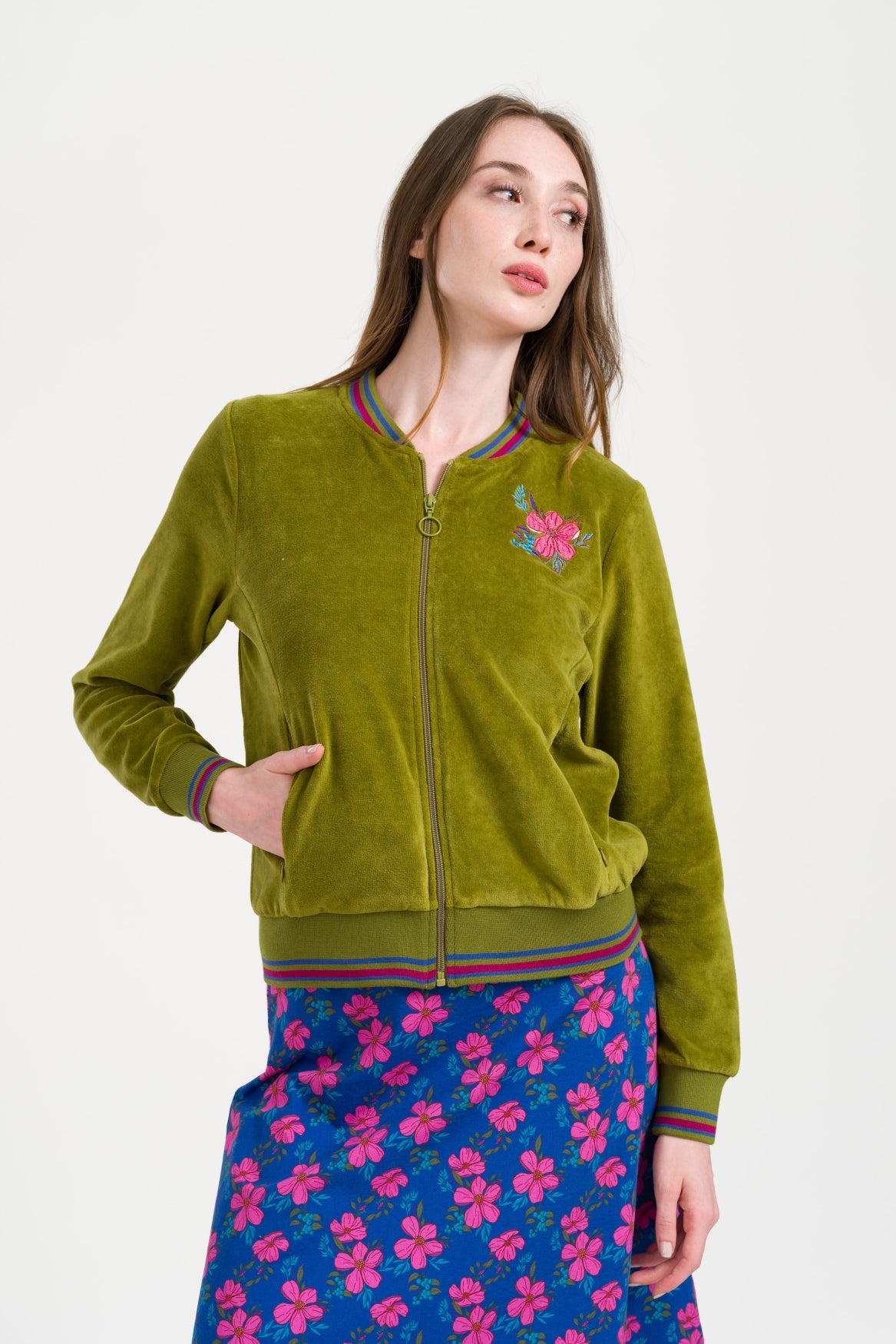 Nora Bomber Velour | Sphagnum