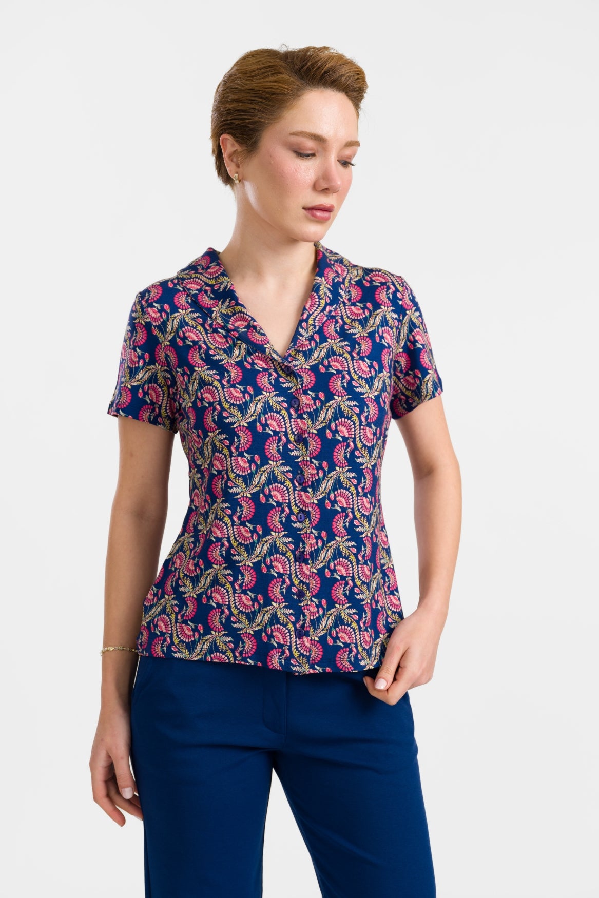Iris blouse met korte mouwen | Carmen