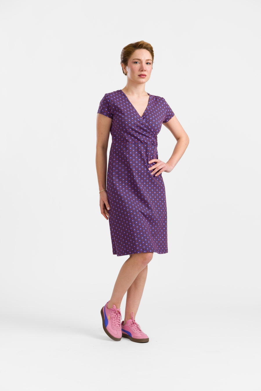 Chrissy Cross Jurk | Funky Squares