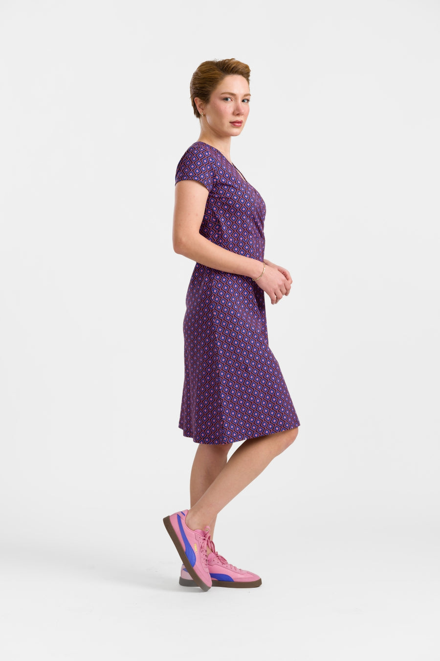 Chrissy Cross Jurk | Funky Squares