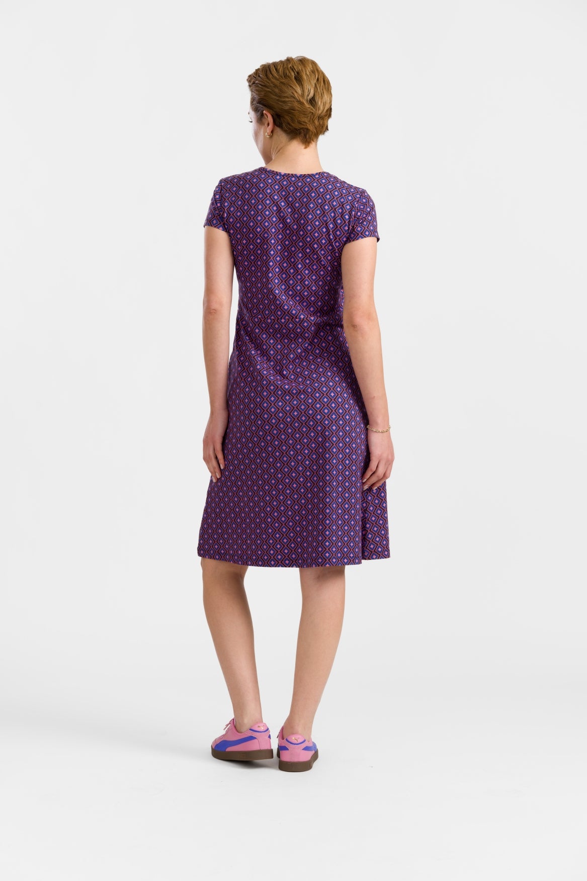 Chrissy Cross Jurk | Funky Squares