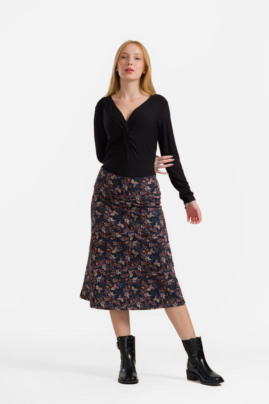 Claudia rok | Paisley